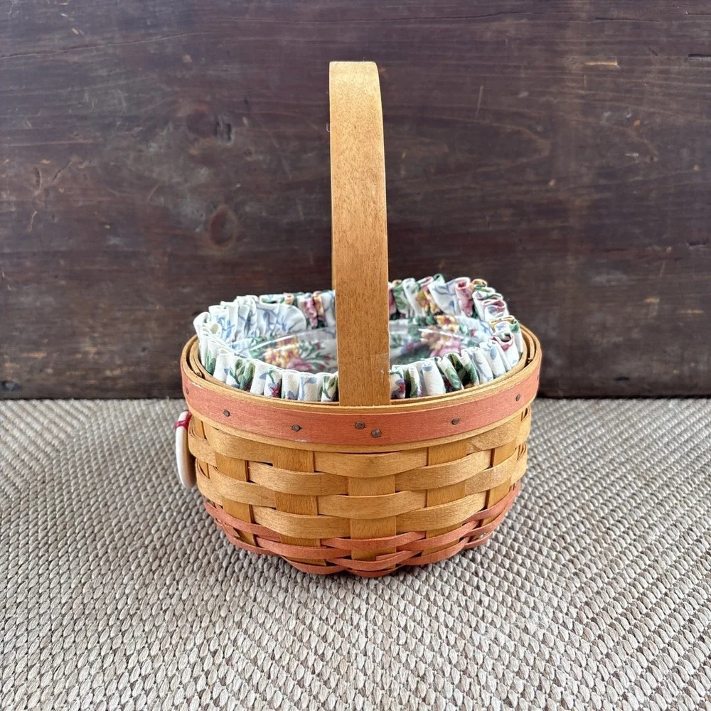 Longaberger 1998 Mother's Day Basket with Tie On, Floral Liner and Protector.